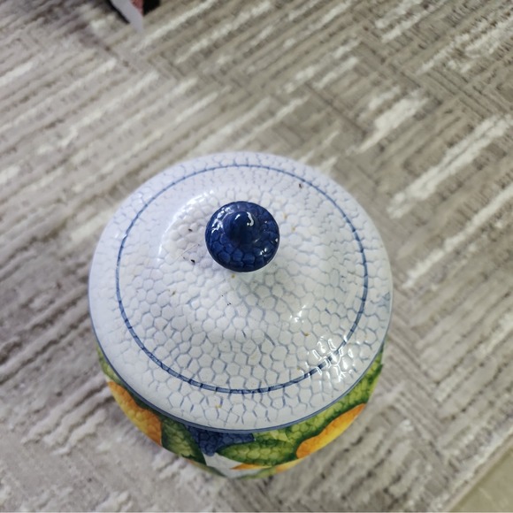 Nonni's Biscotti Cookie Jar Crackled Look Yellow Lemons and Varigated Leaves - Picture 2 of 5